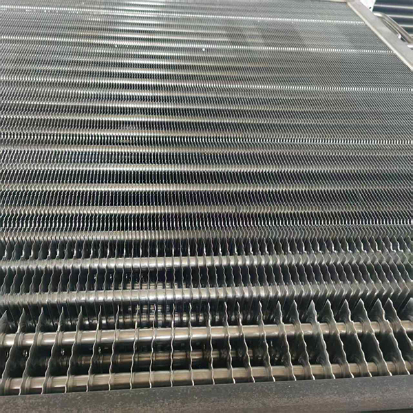 Aletas de aleaci&oacute;n de aluminio y magnesio.