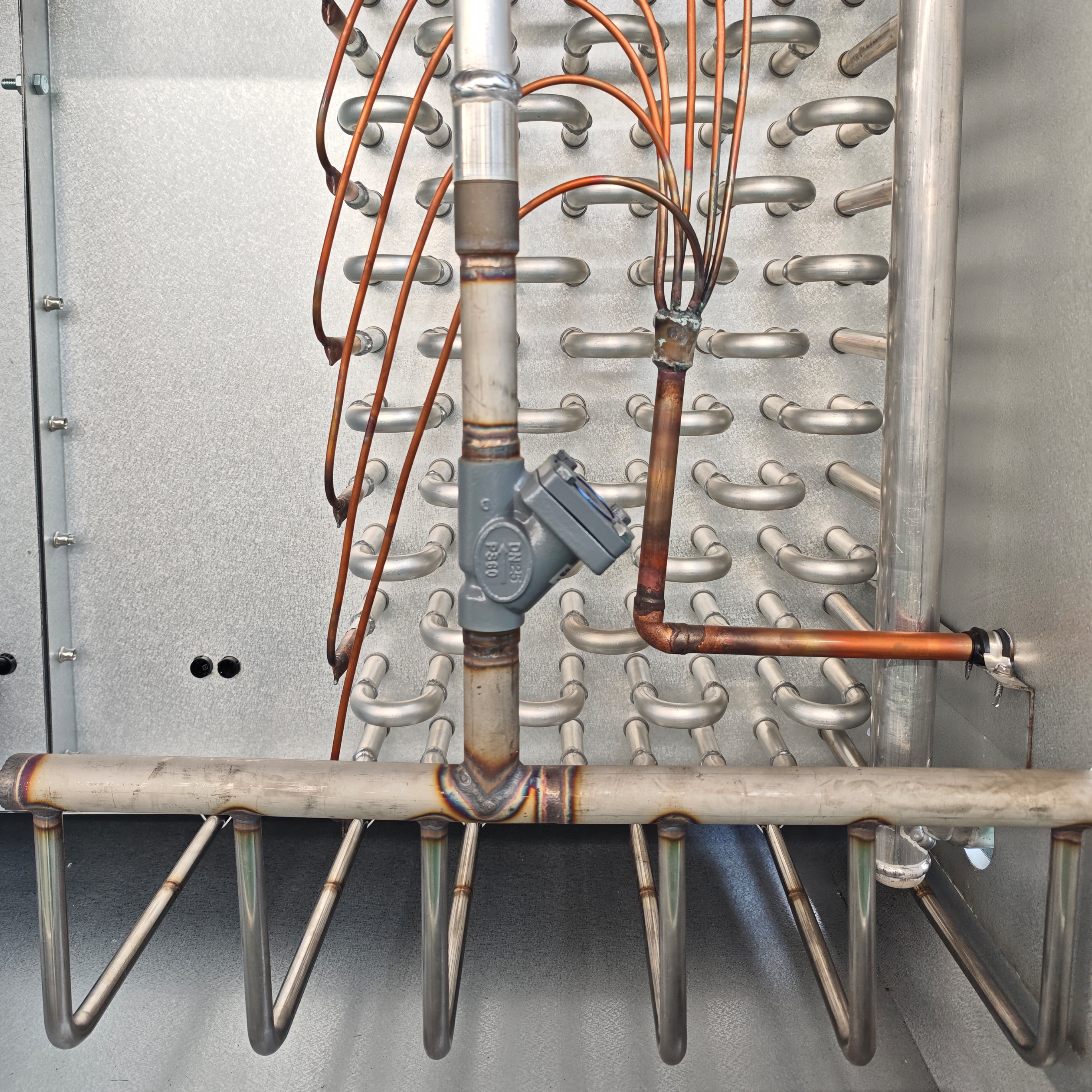 Descongelaci&oacute;n por gas caliente